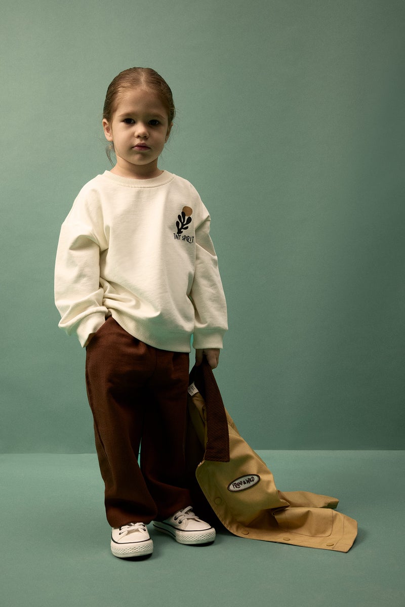 ديفاكتو طقم بيبي اولادي بطبعة شعار قصة عادية - قطعتين - Image 2